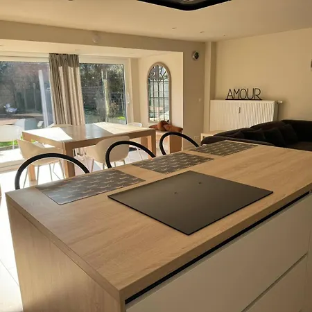 Сasa de vacaciones Modern Flat With Garden Ostende